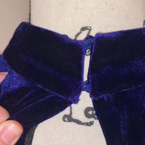 Lulu’s Navy Velour Style Dress Size Medium New - Picture 6 of 10